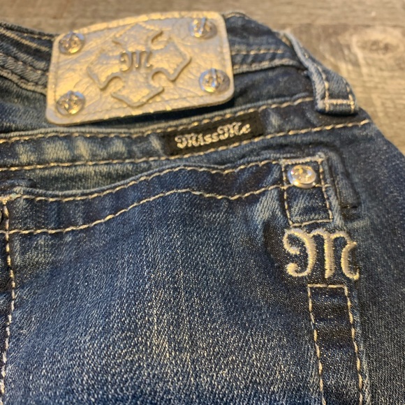 Miss Me Capri Jeans - Picture 7 of 13